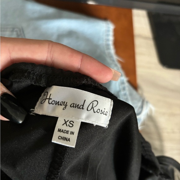 Xs black dress - Picture 3 of 3